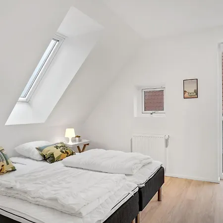 4 Bedroom Cozy In 度假居 *