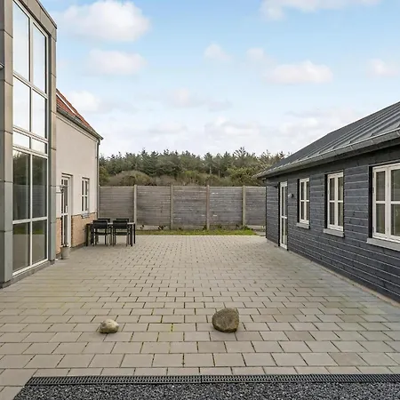 度假居 4 Bedroom Cozy In *